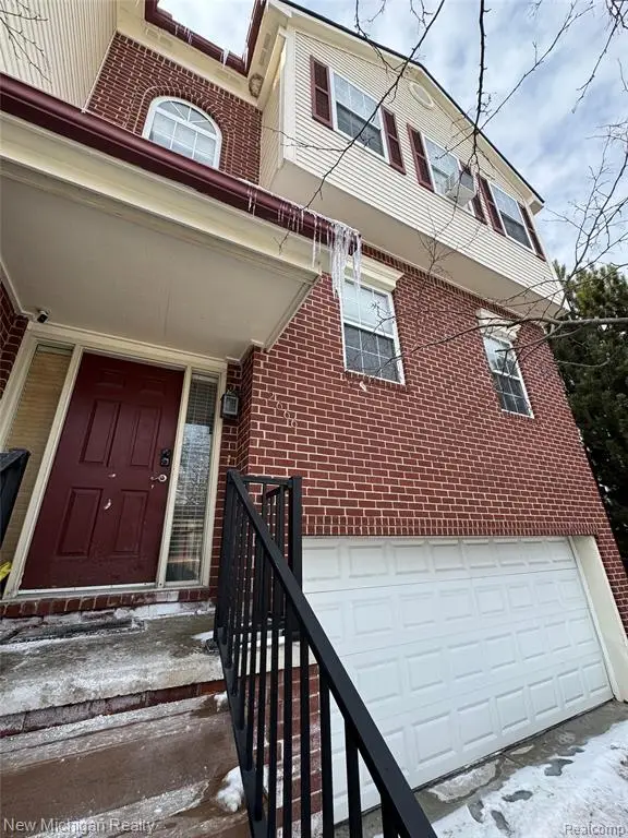 2666 Crooks, Royal Oak, MI  - #2