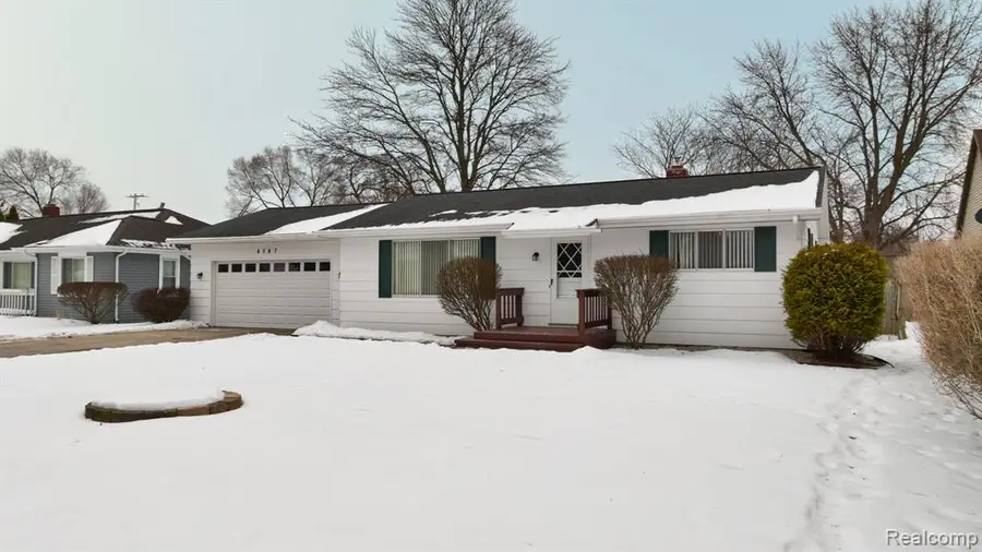 4167 Vera, Saginaw, MI  - #2