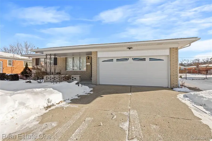 26354 Joe, Warren, MI  - #2