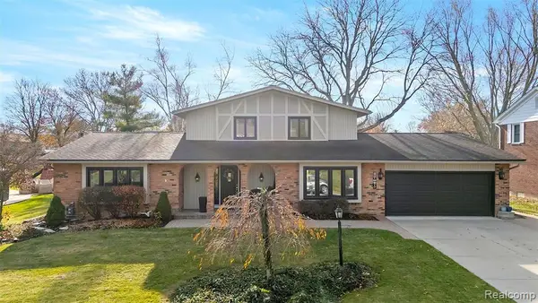 42085 Banbury, Northville, MI 