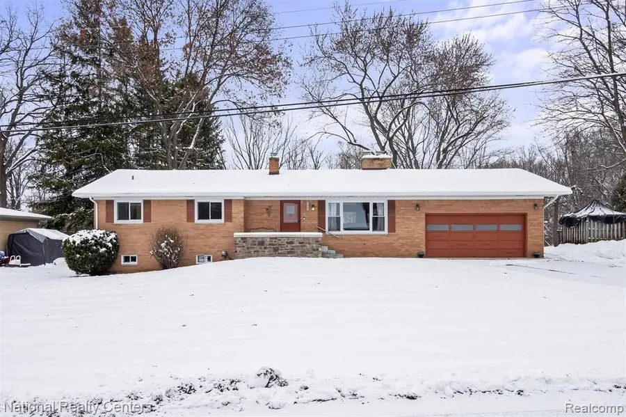 4264 Woodstock, Waterford, MI  - #3