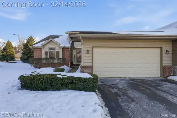 1239 Cedarwood, Brighton, MI 