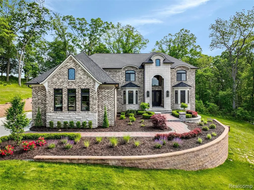 2584 Heights View, Rochester, MI  - #1