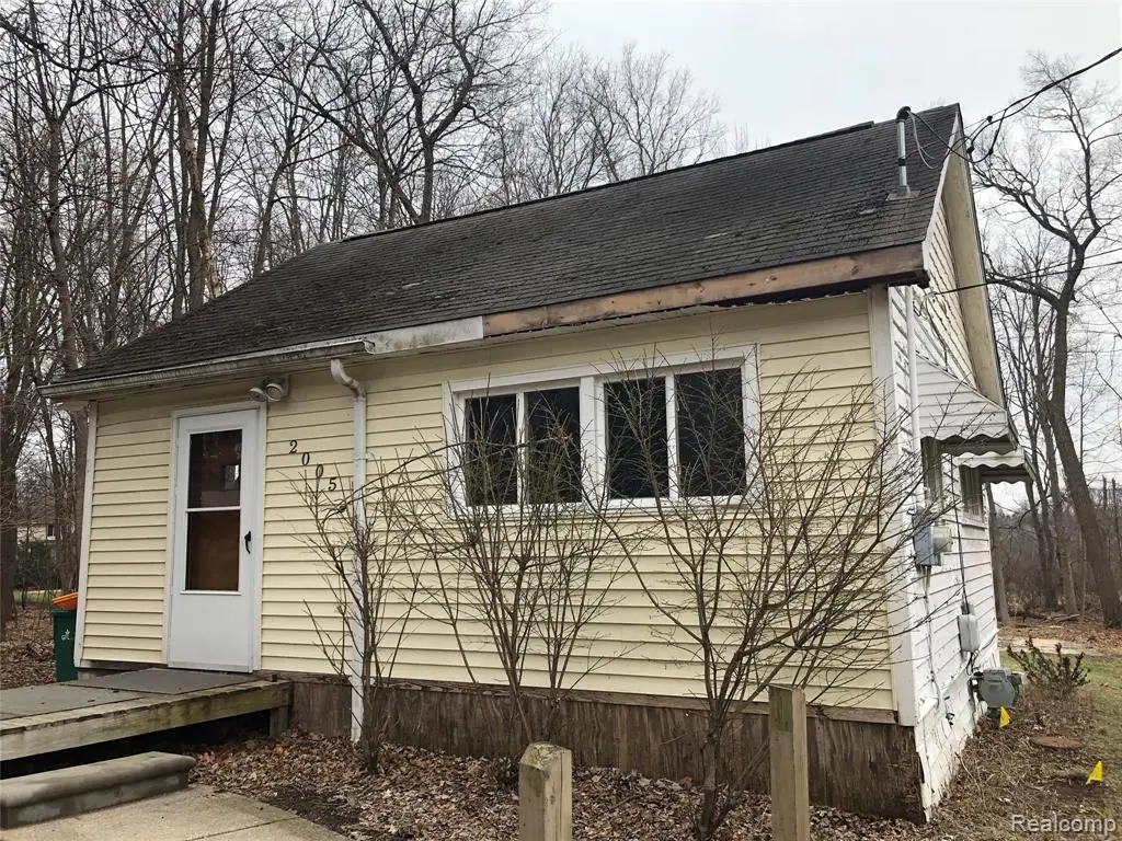 2005 Fairfield, Wixom, MI 48393 - #1