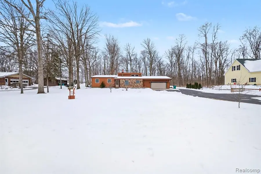 8239 Hill, Swartz Creek, MI  - #3