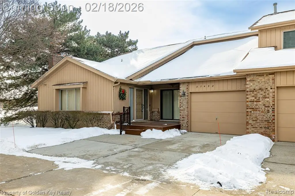 37432 N Laurel Park #22, Livonia, MI  - #1