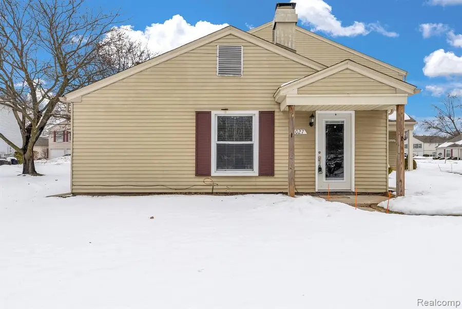 3027 Maplewood, Lake Orion, MI  - #3