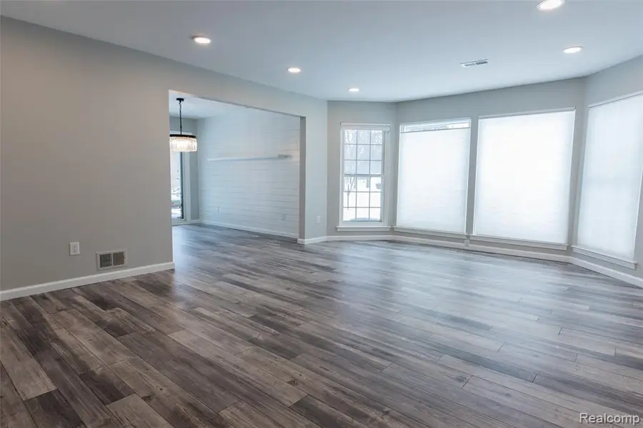 2677 Williamsburg, Auburn Hills, MI  - #3