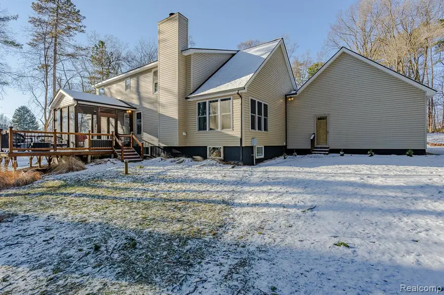 800 Grampian, Lake Orion, MI  - #3