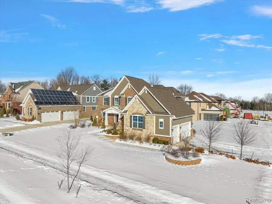 21090 Prestwick, Farmington, MI  - #3