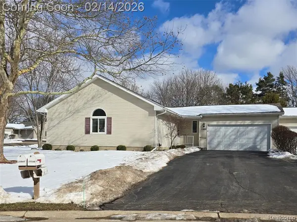 11641 Hawthorne Glen, Grand Blanc, MI 