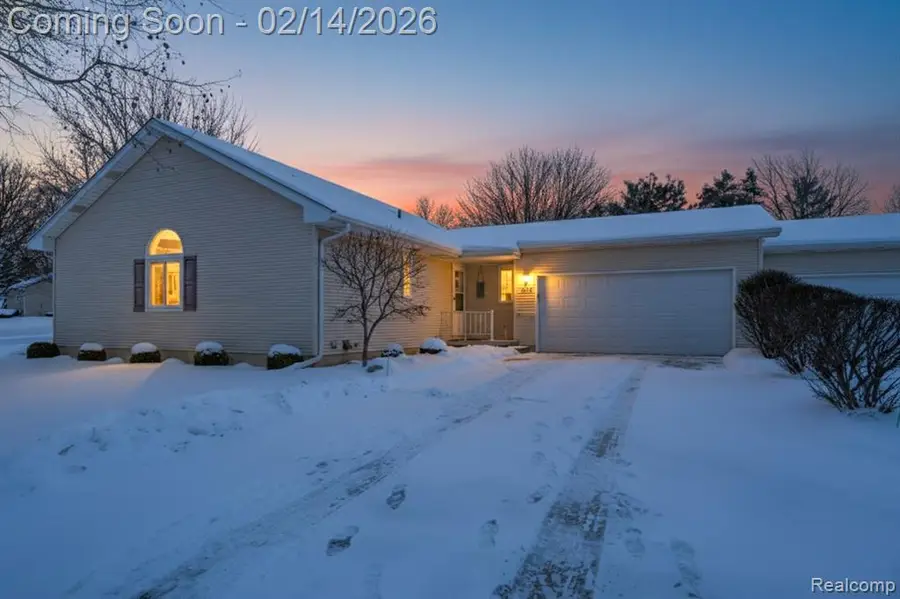 11641 Hawthorne Glen, Grand Blanc, MI  - #2