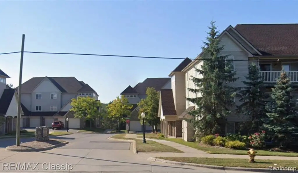 806 Brandon, Pontiac, MI  - #1