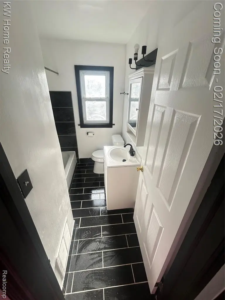 9343 Memorial, Detroit, MI 48228 - #3