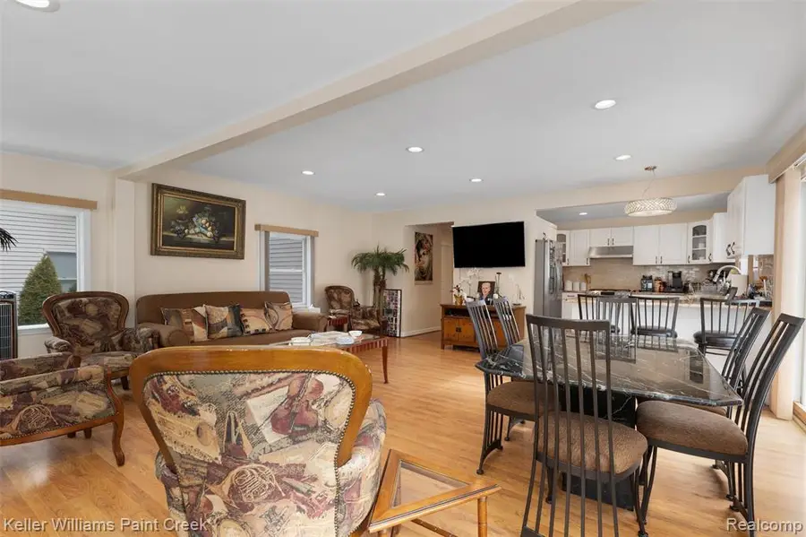 5615 Loveland, West Bloomfield, MI  - #2