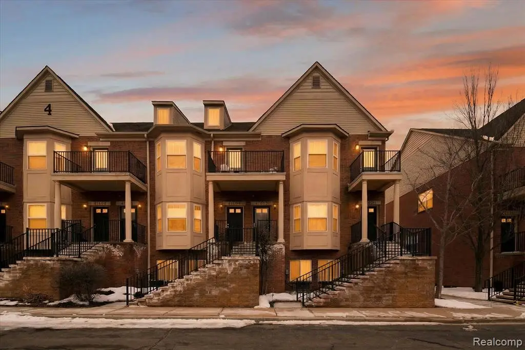 41602 Hamlet, Novi, MI  - #1