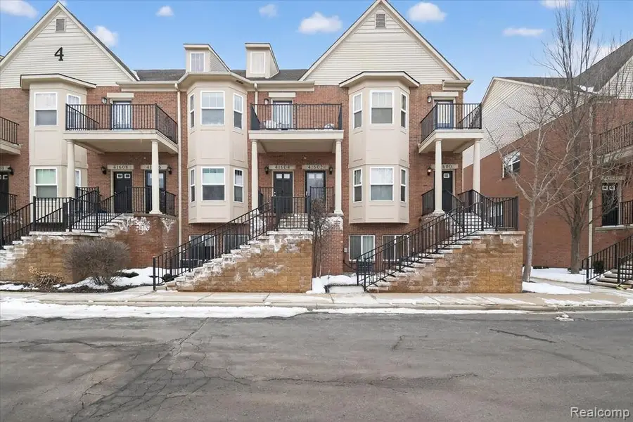 41602 Hamlet, Novi, MI  - #2