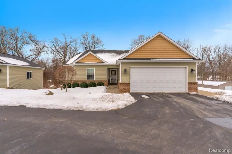 5291 Bella, Highland, MI  - #3