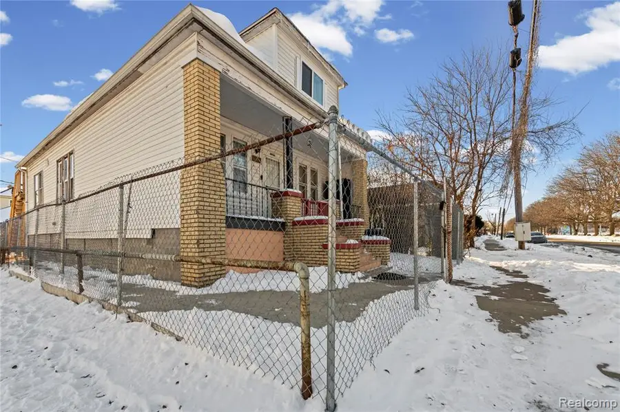 4590 Charles, Hamtramck, MI  - #2