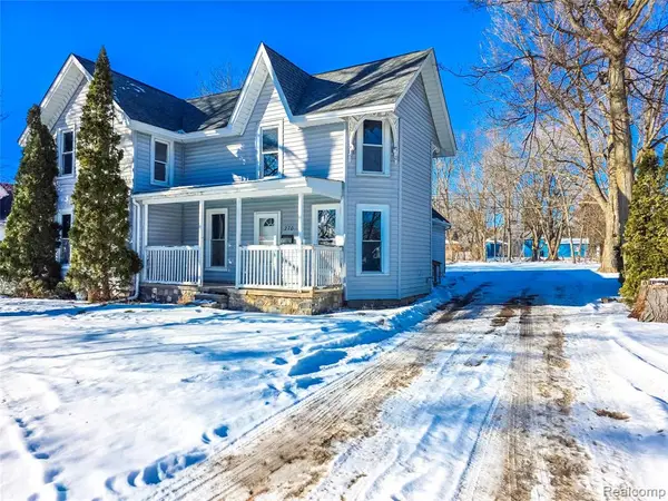 270 W 4th, Imlay City, MI 