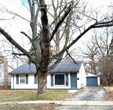 694 Emerson, Pontiac, MI 48340