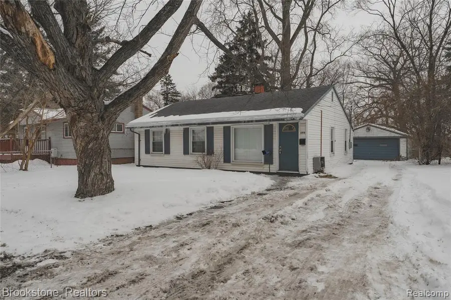694 Emerson, Pontiac, MI 48340 - #2