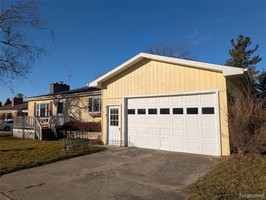 2123 Union, Ubly, MI 48475 - #2