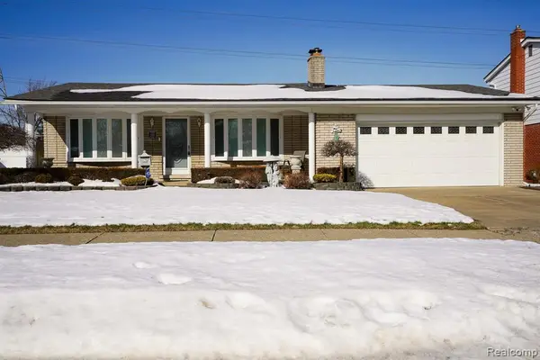 11191 Canterbury, Warren, MI 