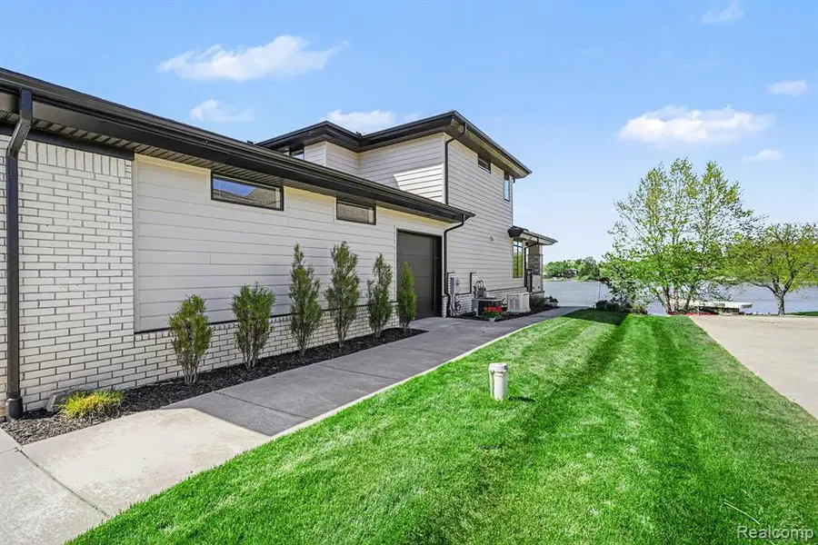 7020 Driftwood, Fenton, MI 48430 - #2