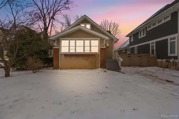 124 E Windemere, Royal Oak, MI 