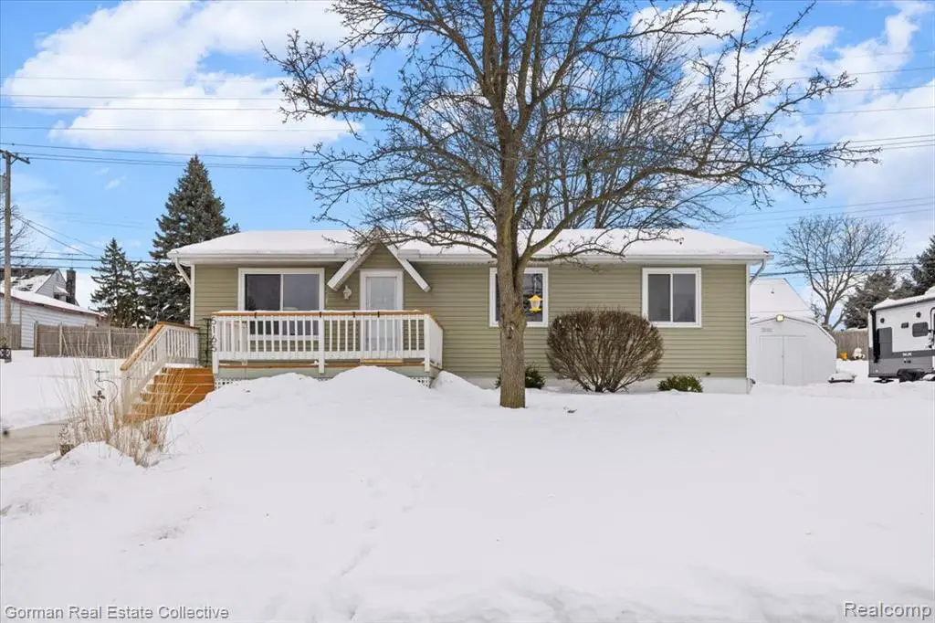 5165 Eagle Lake, Waterford, MI  - #1