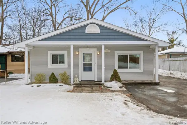 1345 Hendricks, Waterford, MI 