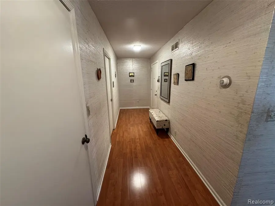 24100 Wildbrook #101, Southfield, MI  - #2