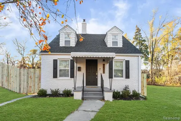 16221 Santa Rosa, Detroit, MI 