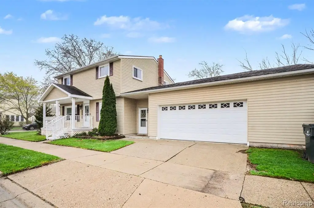 23225 Elaine, Saint Clair Shores, MI 48080 - #1