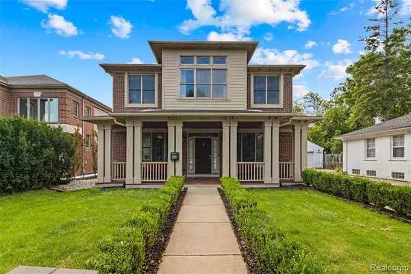 1520 Pierce, Birmingham, MI 