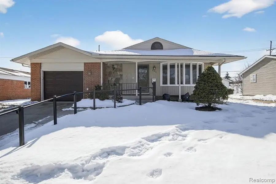 201 Ely, Northville, MI  - #3