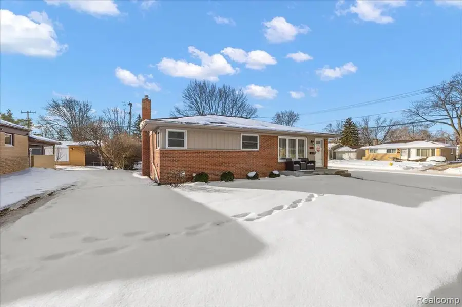 21220 Sunnyview, Clinton Township, MI  - #3