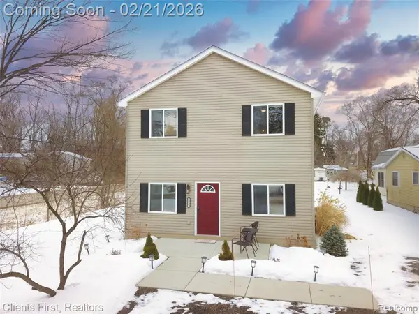 8655 Rushview, Pinckney, MI 