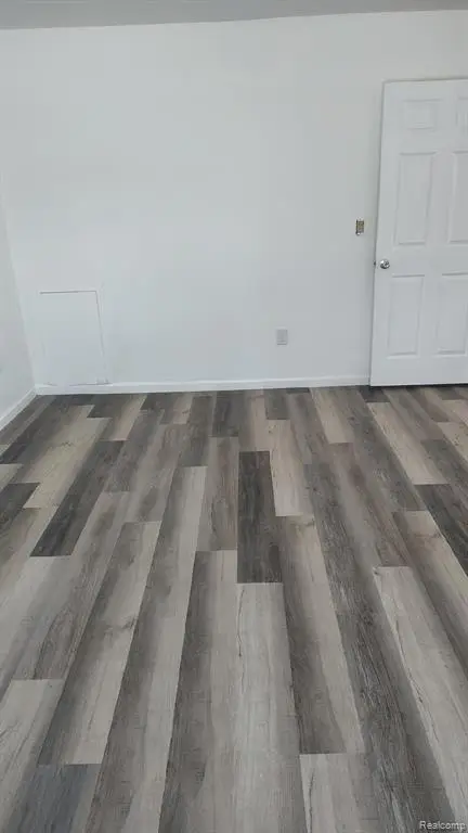 2731 Roundtree, Troy, MI  - #3