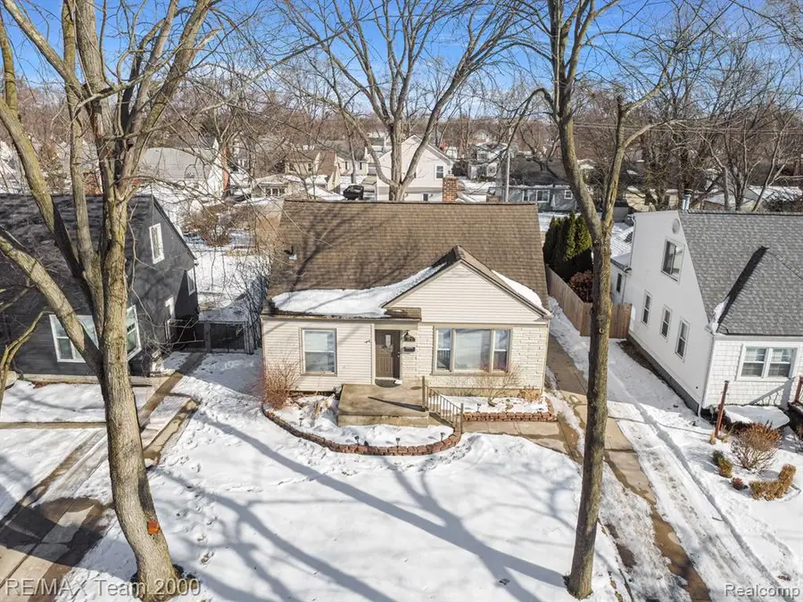 2076 Thomas, Berkley, MI  - #2