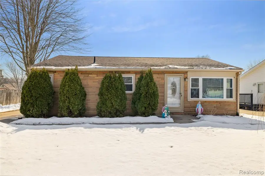 23610 Lynnhurst, Macomb, MI 48042 - #3
