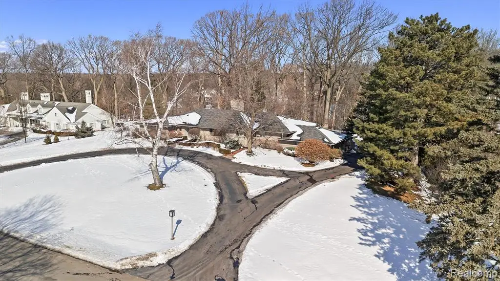 664 Rudgate, Bloomfield Hills, MI  - #1