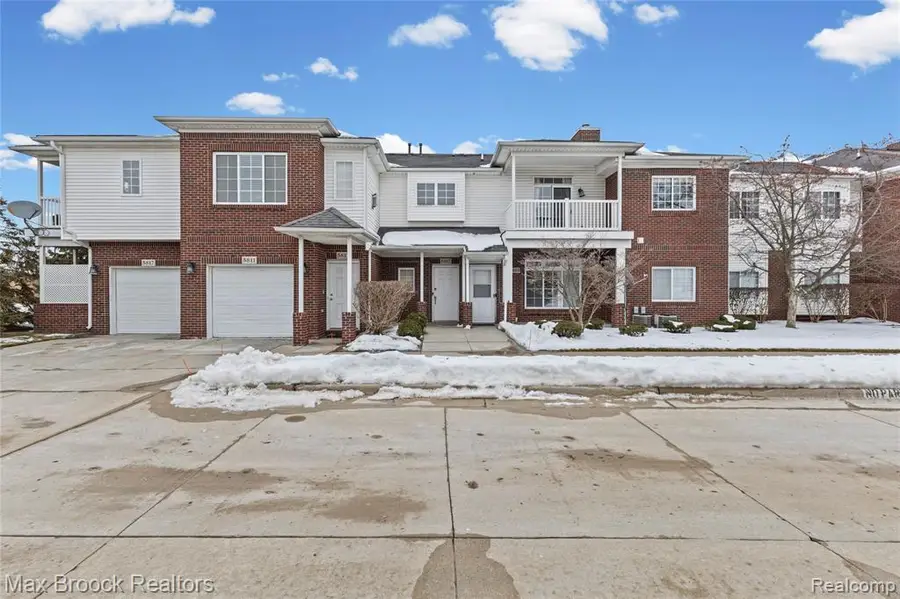 5817 Twin Oaks, Sterling Heights, MI  - #2