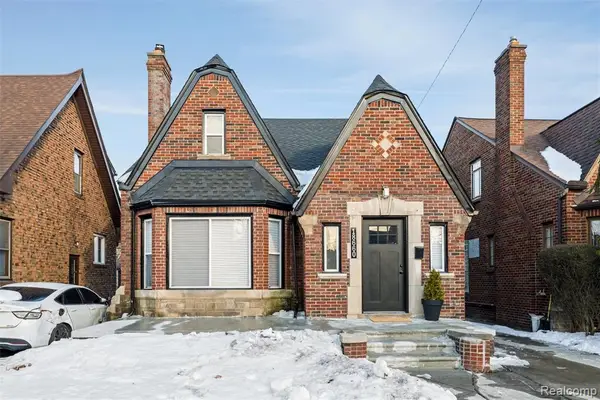 18660 San Juan, Detroit, MI 