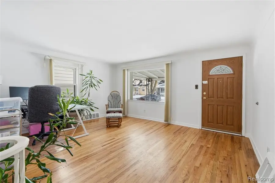 25913 Culver, Saint Clair Shores, MI 48081 - #3