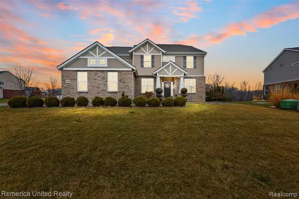 61964 Saddlecreek, South Lyon, MI 