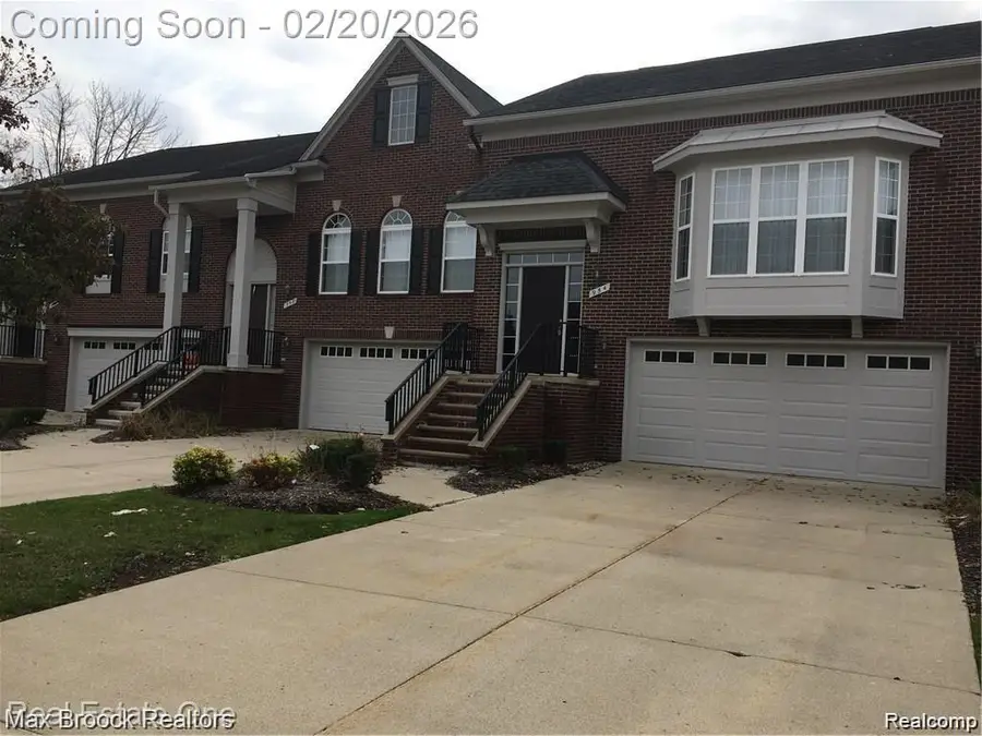 954 Sandalwood, Troy, MI  - #2