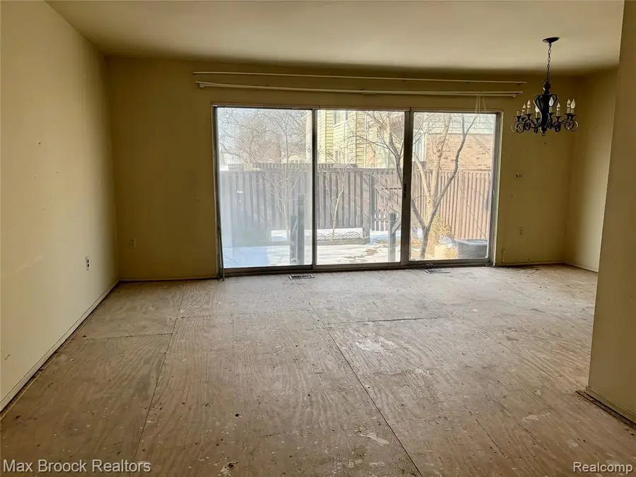 4905 Coventry, Royal Oak, MI  - #3