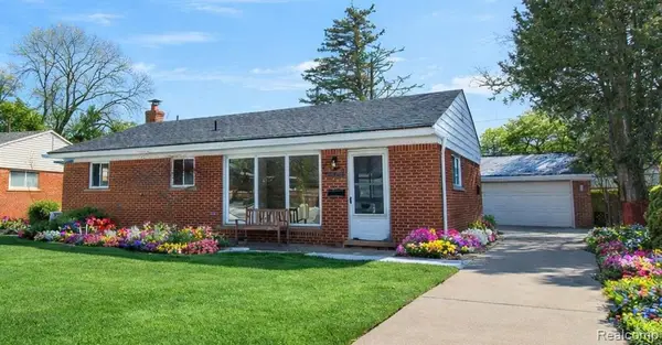 26923 Constance, Dearborn Heights, MI 48127